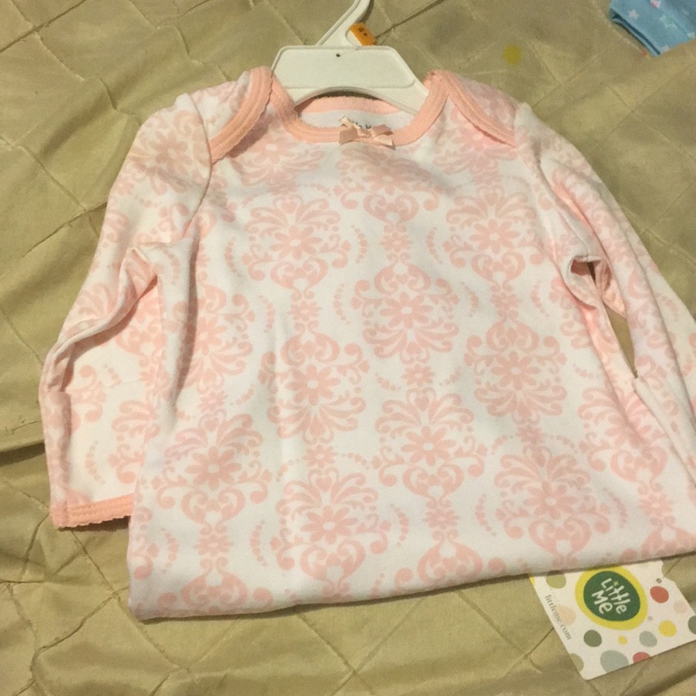 Baby night gown with cap